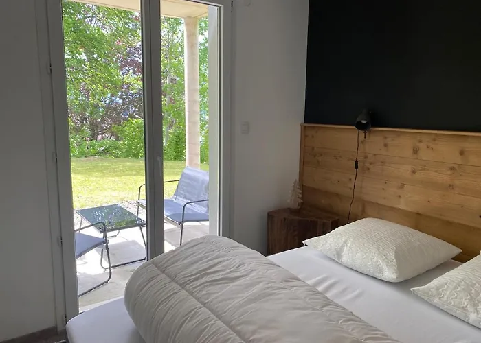 Avec Jardin Privatif Apartmán *